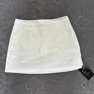 Nike White Tennis Skort - size 10 - NWT